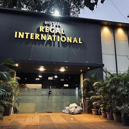 Hotel Regal International - Near Mumbai International Airport Andheri East Exterior foto