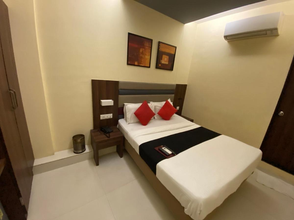 Hotel Regal International - Near Mumbai International Airport Andheri East Exterior foto